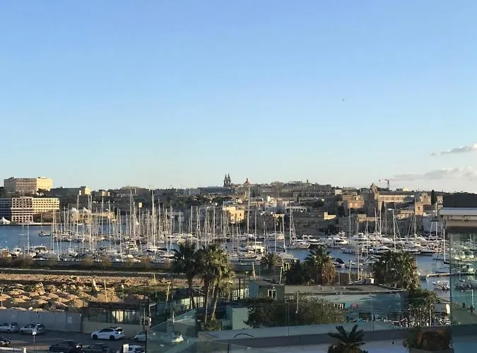 Sir William Strand *